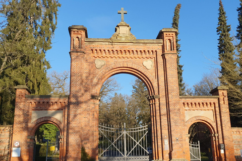 Nordfriedhof Wiesbaden: a historical walking tour