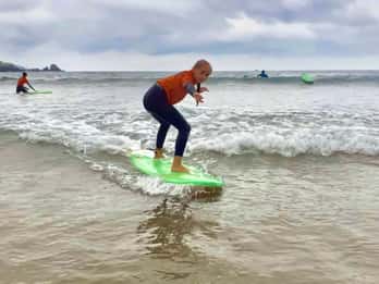 Mundaka: Surfing Course Initiation