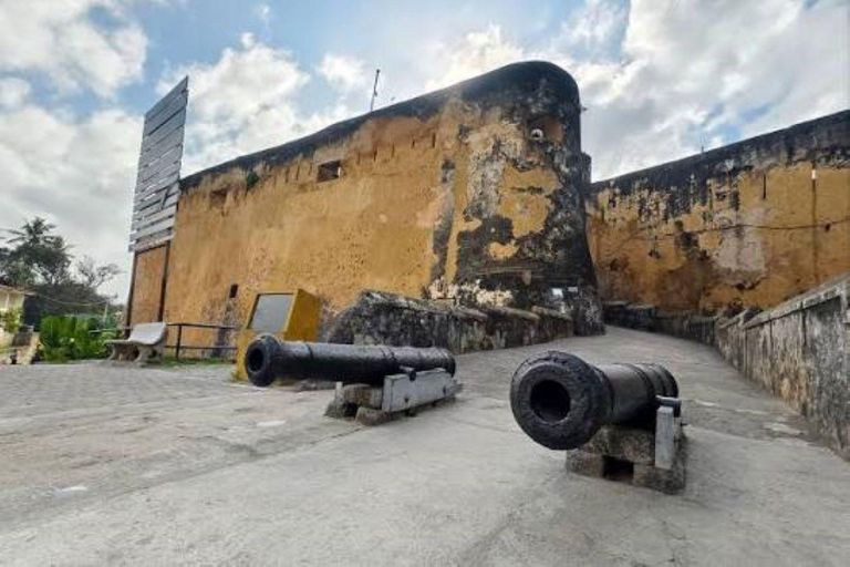 Mombasa Fort Jesus, Old Town & Market Walking Tour