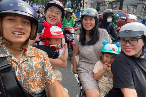 Ho Chi Minh City: Tour gastronomico in scooter con undici degustazioniTour per piccoli gruppi con trasferimento in hotel