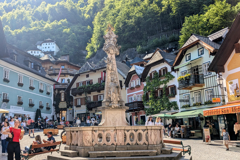 Hallstatt: Lake Kayaking Tour