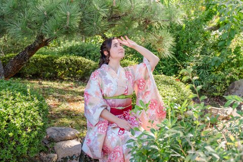Osaka Kimono Experience – Quick Traditional Dress & Photos Kimono Rental＋Unlimited accessories