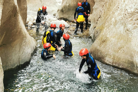Bolulla: Estret de les Penyes Water Canyoning