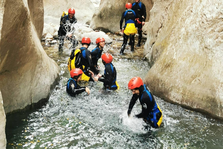 Bolulla: Estret de les Penyes Water Canyoning