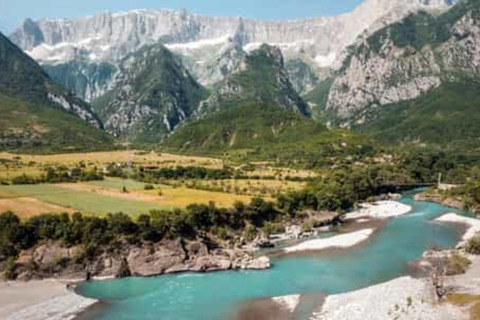 Historische Perlen Albaniens: Entdecke Gjirokastra und Tepelena