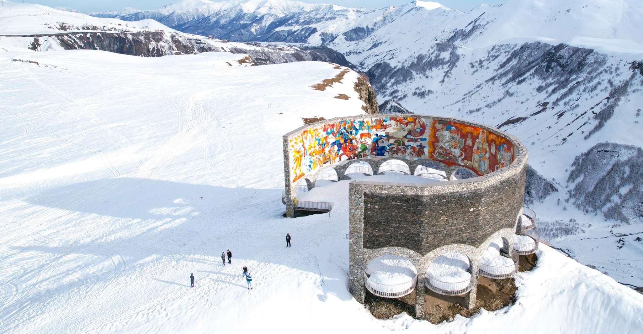 Kazbegi, Ananuri , Gudauri e Zhinvali (Group Tour) - Hizvo