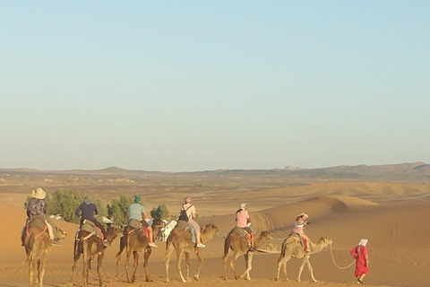 Marrakech to Fes 3 day Desert Tour Camel & luxury Tente Marrakech to Fes 3 day Desert Tour Standard Desert Tents