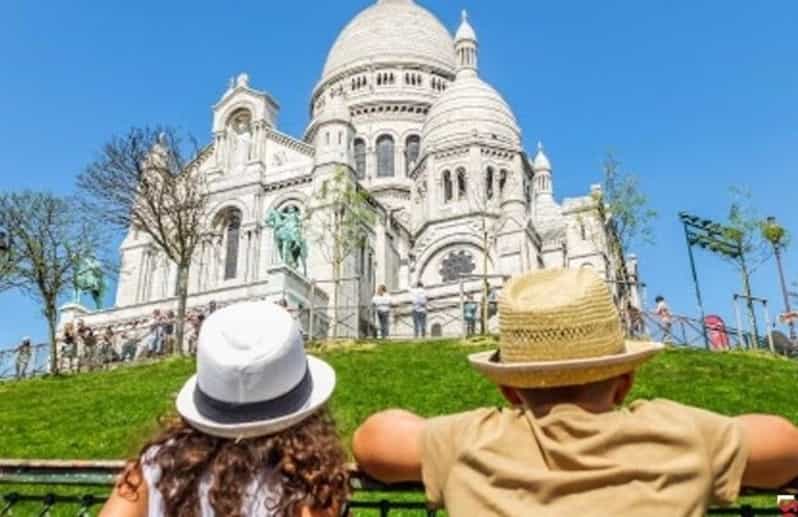 Montmartre: Guided Tour for Kids and Families