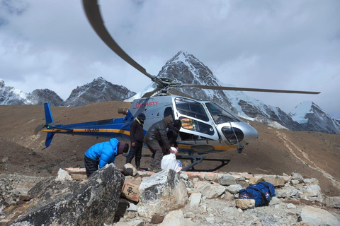 Katmandú: Excursión Privada en Helicóptero al Campo Base del Everest