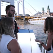 Budapest: Bootsfahrt mit persönlicher Live-Tourführung (+ Getränk)