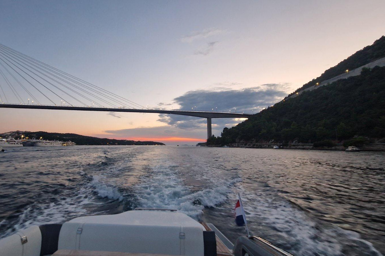 Luxury Private Sunset Cruise with Champagne & Canapés