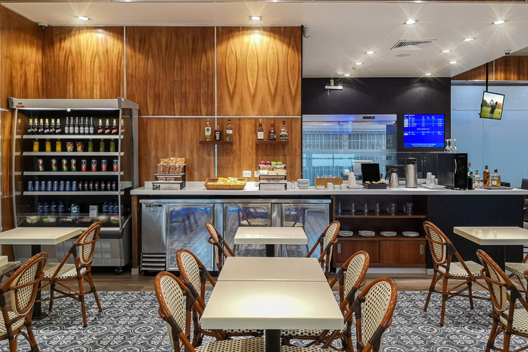 Cancun:International Airport VIP Lounge Access by DragonPass T2 International Departure: VIP lounge by MERA