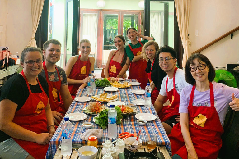 Hoi An: Market Tour, Coffee, and Cooking Class Hoi An: Market, Coffee, and Cooking
