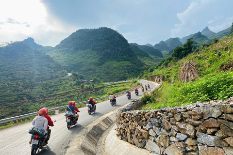 Excursão de luxo de 4 dias de motocicleta em Ha Giang Loop com Easy Rider