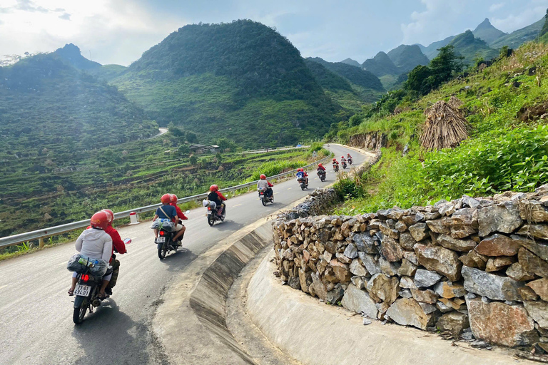 2-dagars motorcykel Ha Giang Loop Lyxtur med Easy Rider