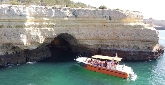 PREMIUM Benagil Cave Boat Tour with Entry & Dolphin search