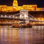 Budapest: crociera storica con drink di benvenuto