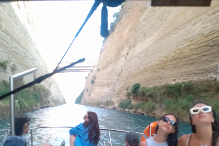Canal de Corinto: travesía en barco con fondo de cristal St. Andreas