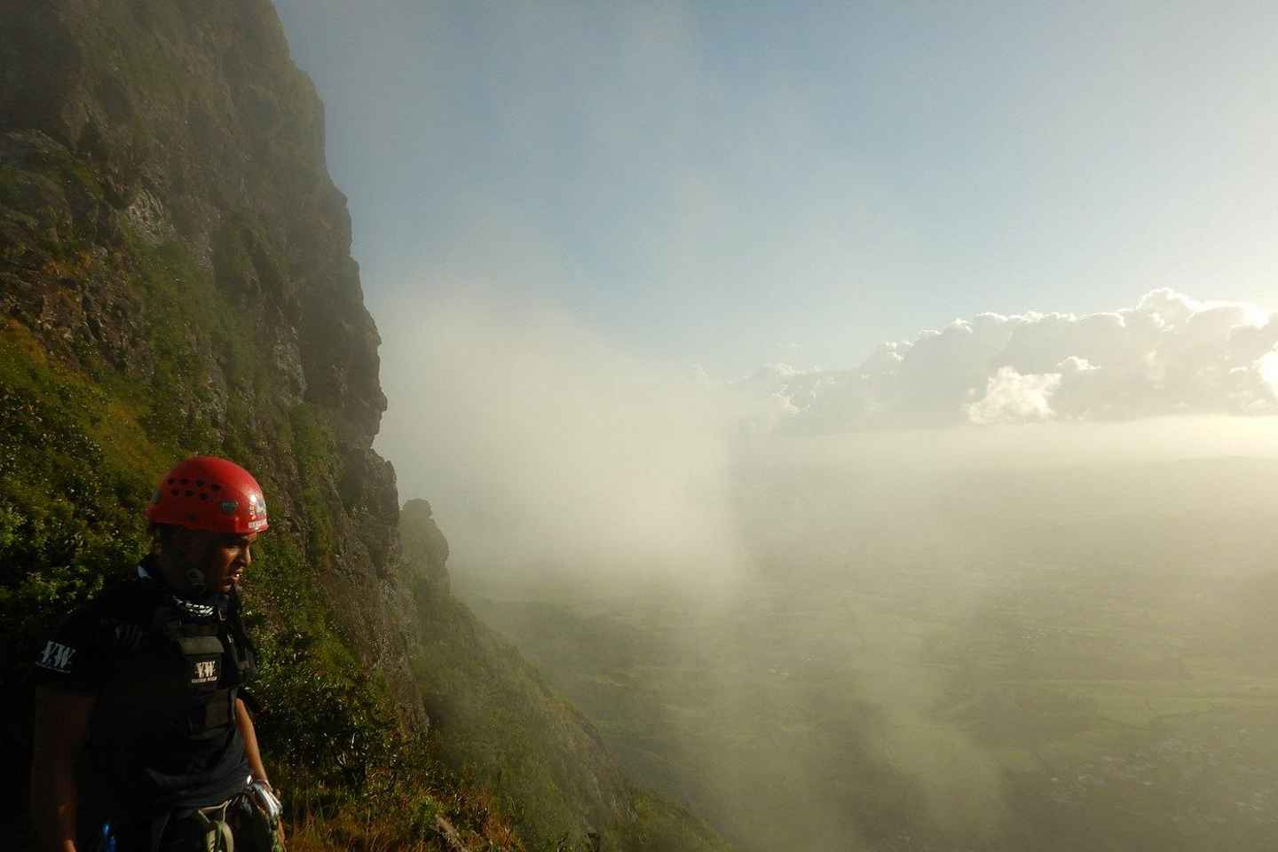Hiking the legendary Pieter Both Mountain - Hiking the legendary Pieter Both Mountain