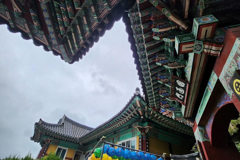 Busan: Excursão compartilhada para ver o pôr do sol em Gyeongju em van de luxoBusan: Excursão compartilhada para ver o pôr do sol em Gyeongju em uma van de luxo