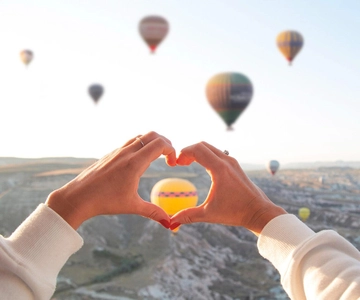 Cappadocia: Sunrise Hot Air Balloon Watching Experience