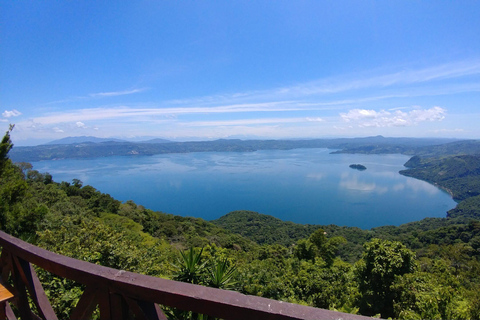 ZWIEDZANIE KOLONIALNEGO MIASTA SUCHITOTO I JEZIORA ILOPANGOSan Salvador: KOLONIALNE MIASTO SUCHITOTO I JEZIORO ILOPANGO