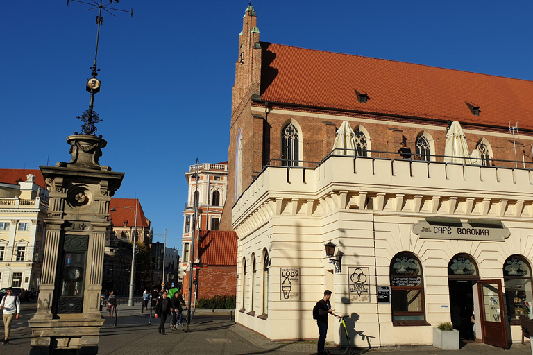 Wrocław differently – unknown alleys of the city (2 hours) Wrocław differently – unknown alleys of the city