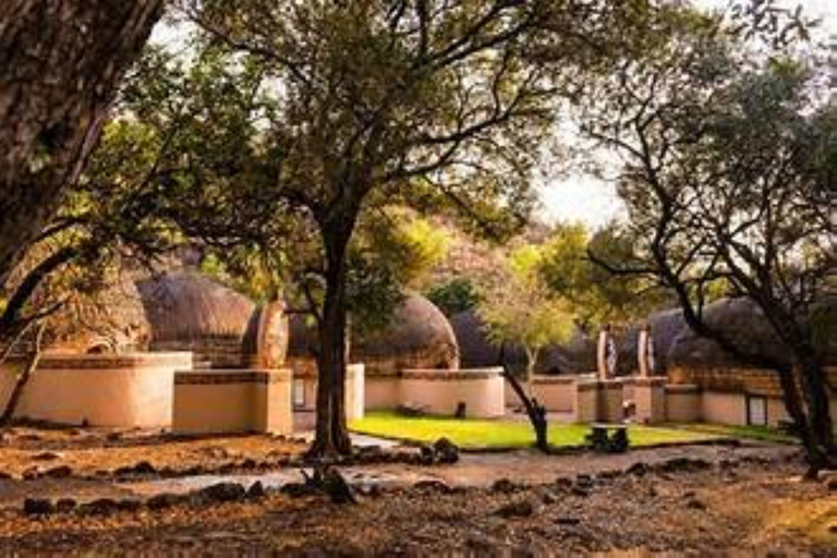 Johannesburg:Lesedi Cultural Village Tour with Cultural Show