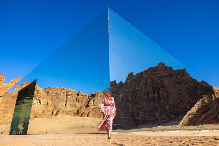 AlUla: Maraya Private Photoshoot Experience