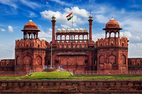 Delhi in Half a Day: Historic Monuments & Culinary Delight