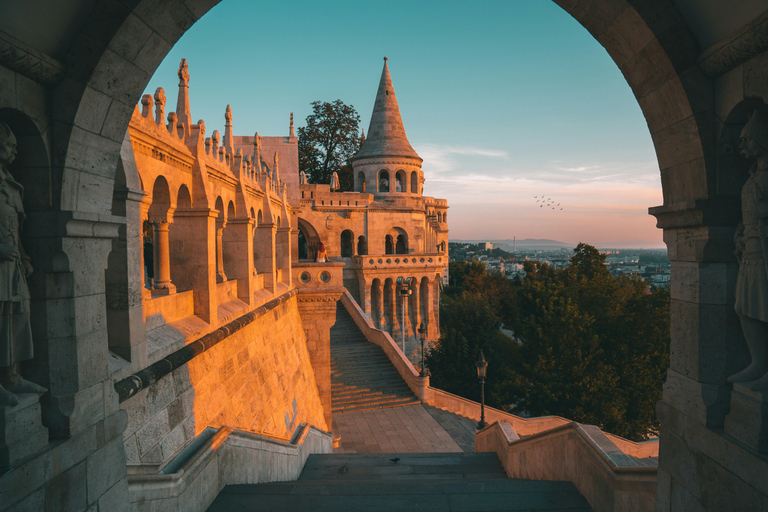 Buda Castle Hill Tour: Fisherman’s Bastion & Matthias Church Buda Castle Hill Tour German
