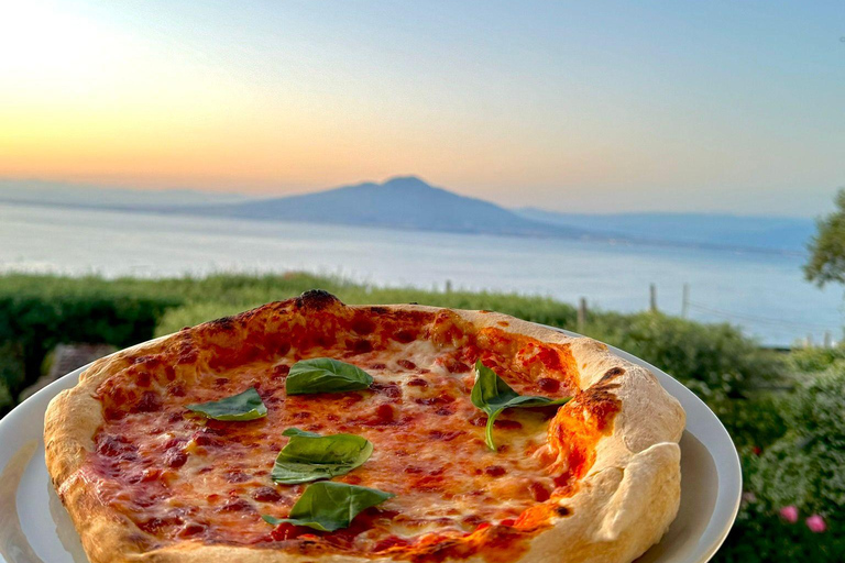Sorrento: Pizza Making Class with Nino