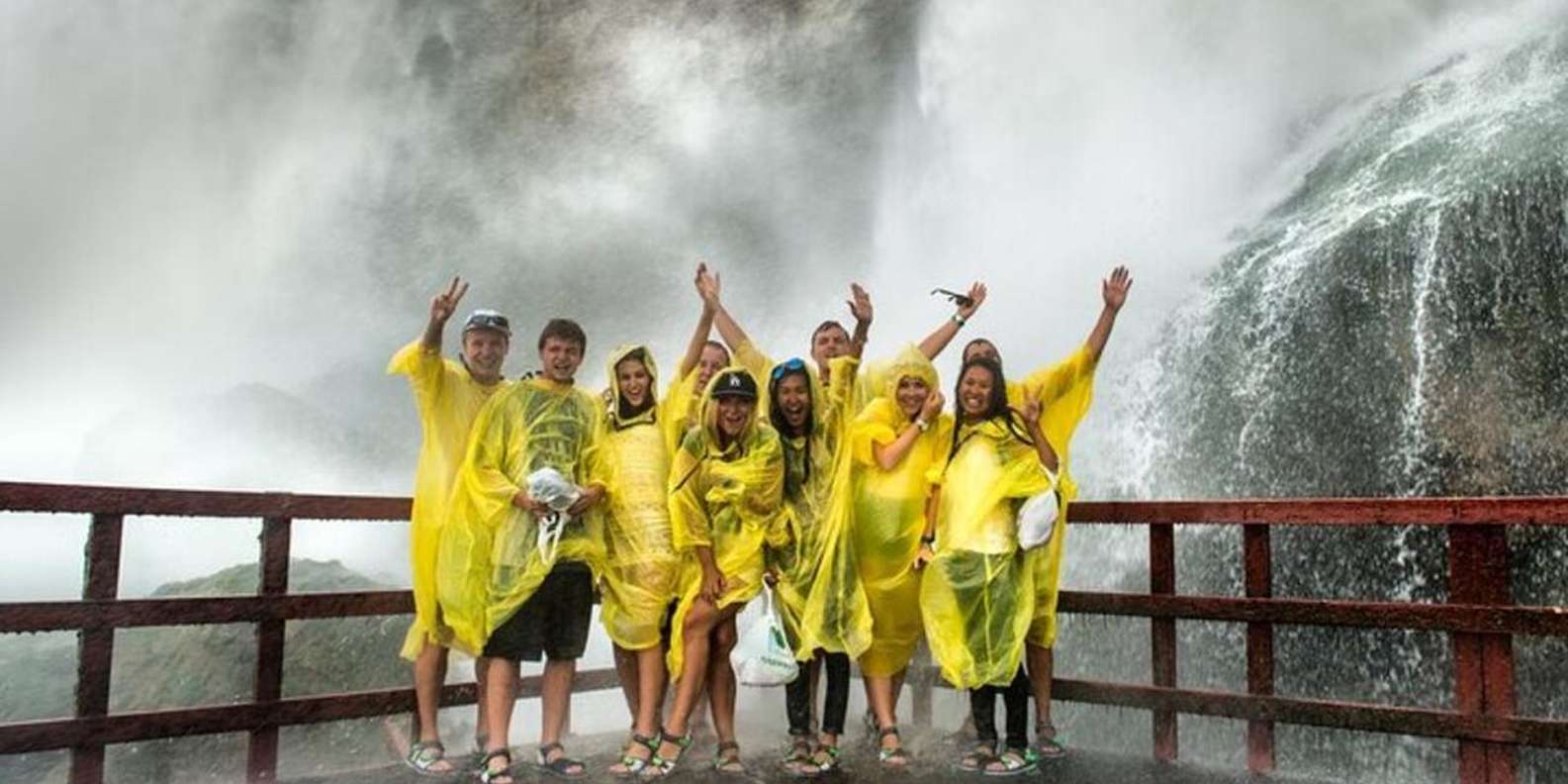 Niagara Falls USA: Cave of the Winds & Maid of the Mist Ride