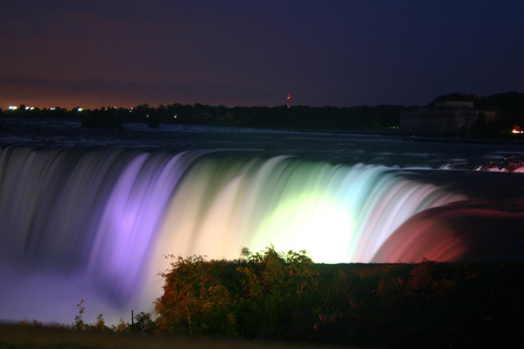 Niagara watervallen (VS): Begeleide 2-daagse trip met overnachtingOphaalservice bij Andrews NYC Diner