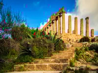 Agrigento, Valle dei templi salta la linea e la visita guidata - Housity