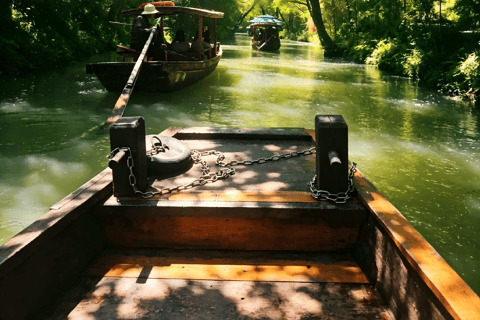Hangzhou Xixi Wetland: Off the Beaten Path Rowboat & Stroll