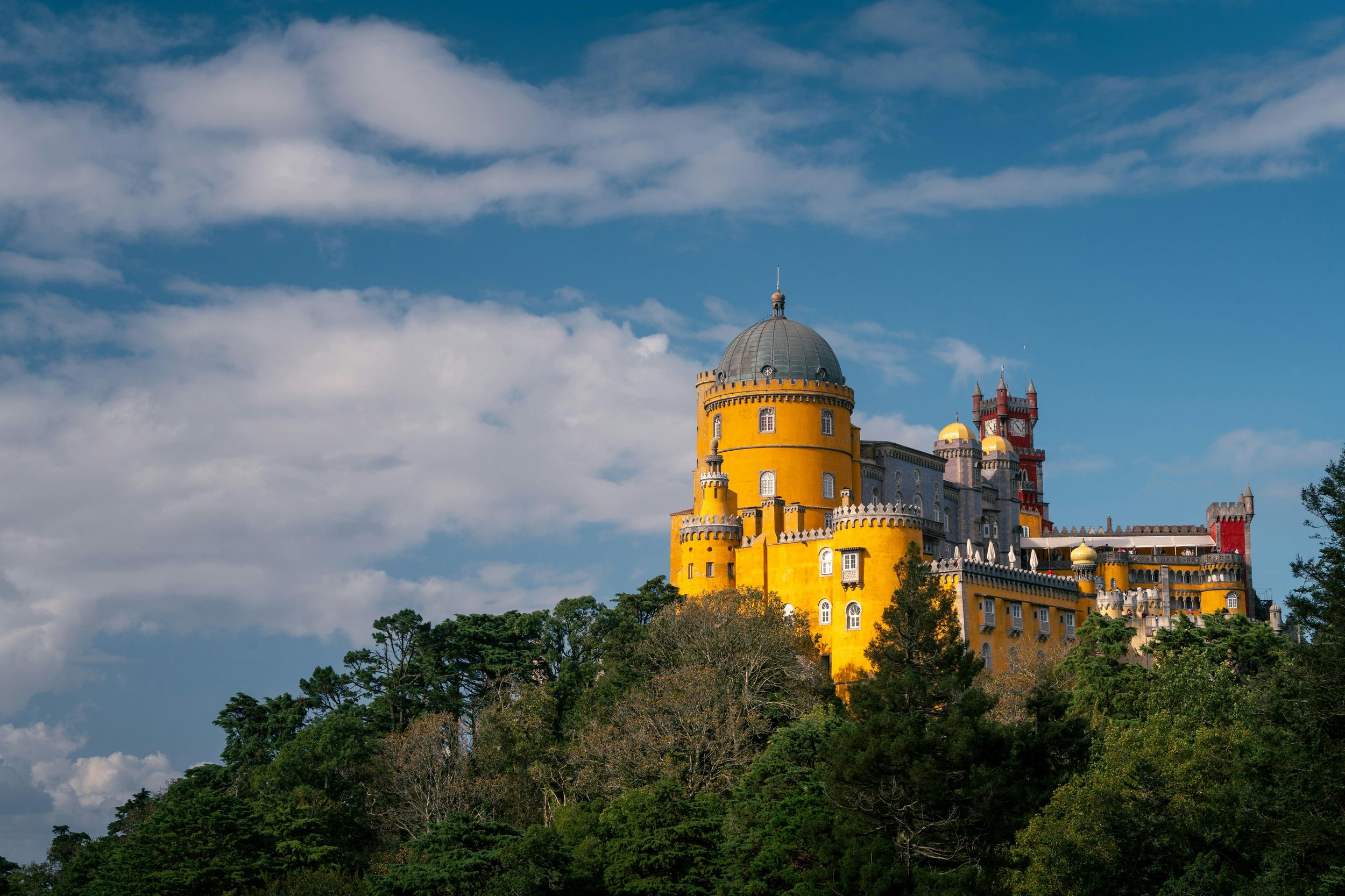 Lissabon: Kult-Tour mit Königspalast, Atlantikküste und Belém