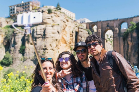 Desde Malaga: Ronda und Setenil de las BodegasAb Malaga: Tagestour nach Ronda