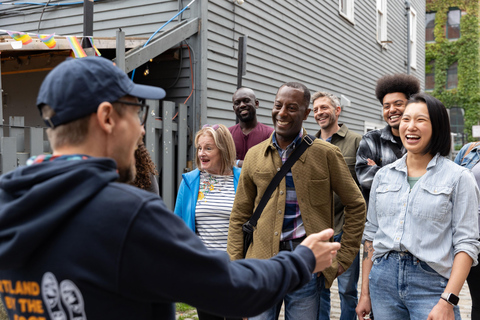 بورتلاند، مين: جولة سير على الأقدام بصحبة مرشد للتعرف على التاريخ الأسودبورتلاند، ماين: جولة سيرًا