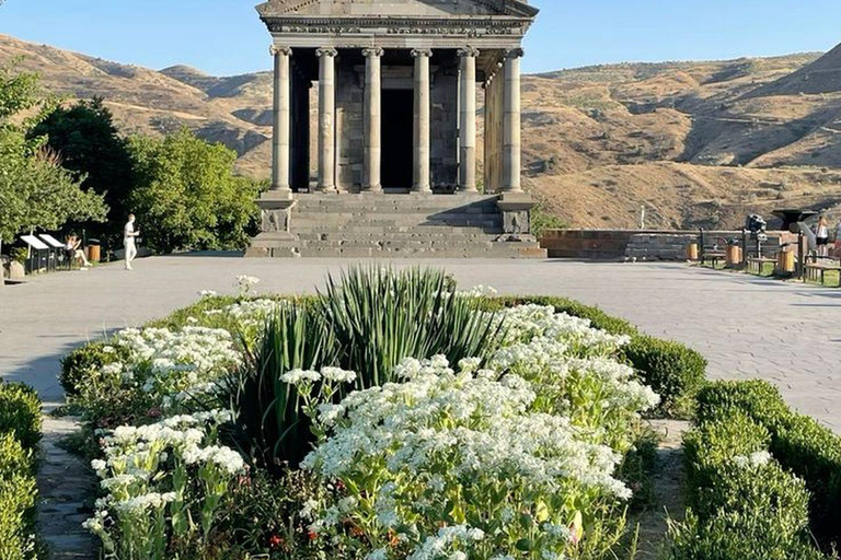 2 Countries in 1 Day:From Tbilisi to Armenia-Sevan & Yerevan