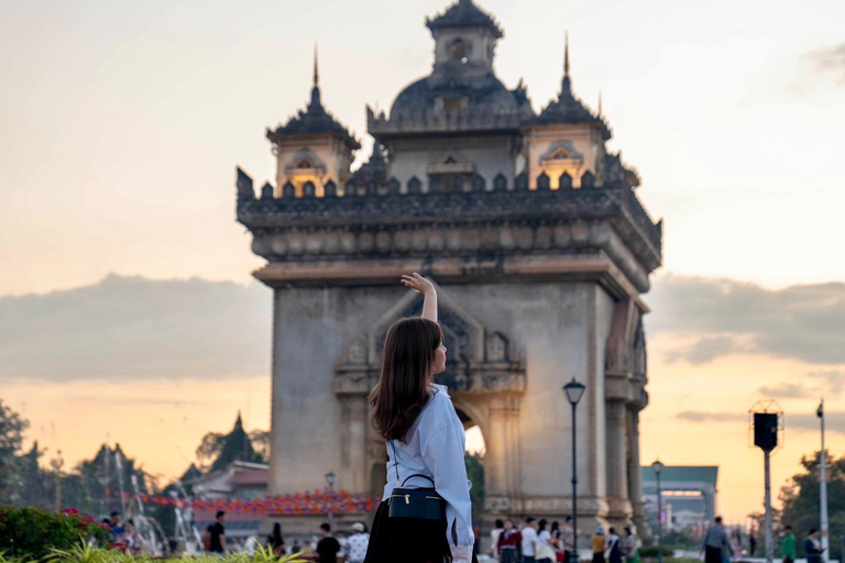 Vientiane: Private Photoshoot at Iconic Landmarks