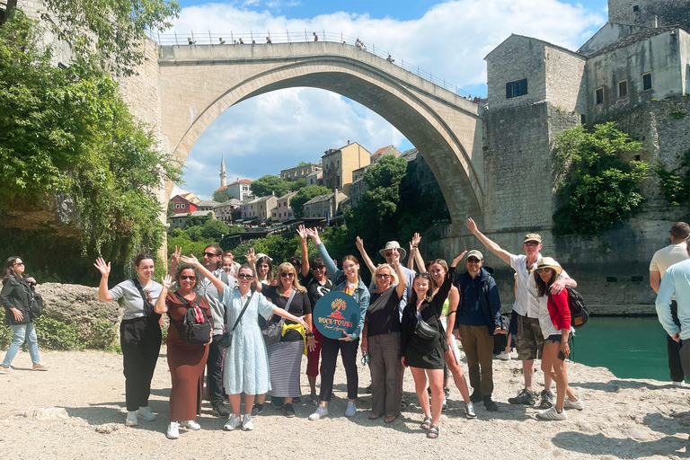 Dubrovnik: Escursione di un giorno a Mostar e alle cascate di KravicaPullman moderno con aria condizionata e guida in inglese