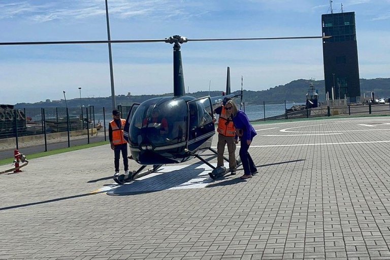Lisbon: Helicopter Tour in Lisbon and Tagus River Cruise Helicopter Tour + Sunset Cruise
