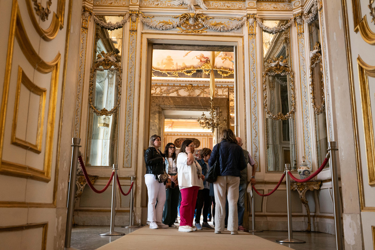 Geführte Tour durch den Königspalast von Caserta: Entdecke den Königspalast und die GärtenEnglischsprachige Tour mit Zug ab Neapel inklusive