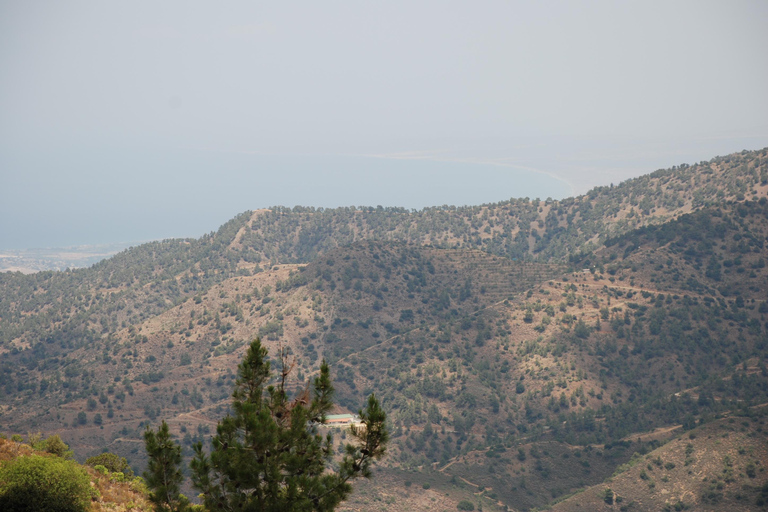 Paphos : Safari en jeep au trésor Land Rover Troodos-Kykkos