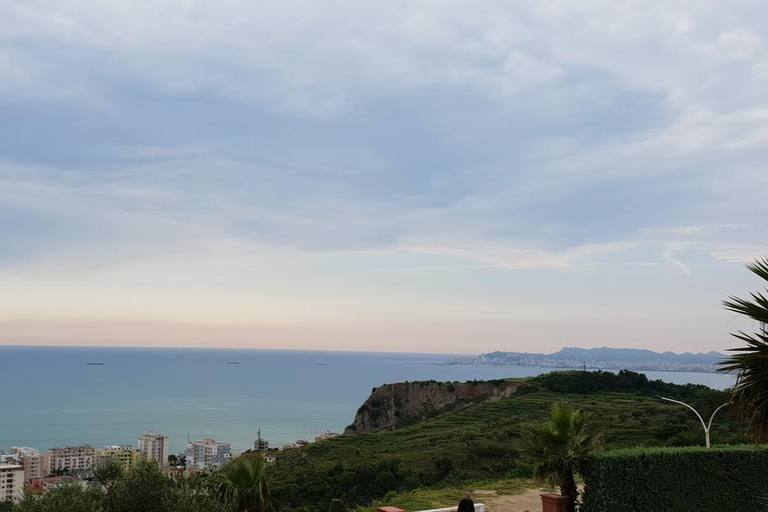 Paseos a caballo, comida tradicional y vistas panorámicas