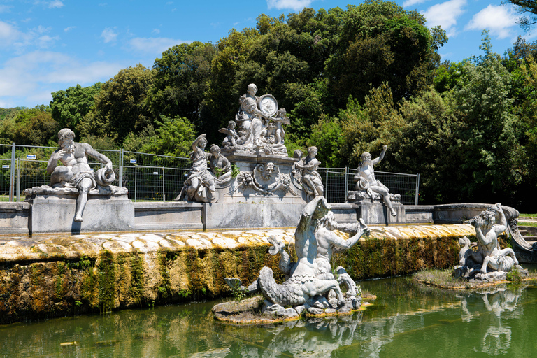 Geführte Tour durch den Königspalast von Caserta: Entdecke den Königspalast und die GärtenEnglischsprachige Tour mit Zug ab Neapel inklusive