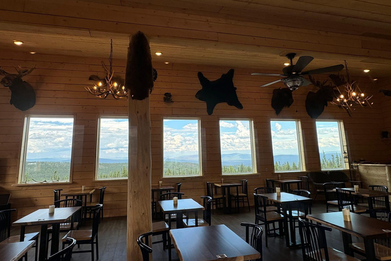 Fairbanks Aurora Camp: Mountaintop 360° Alaskan Cabin