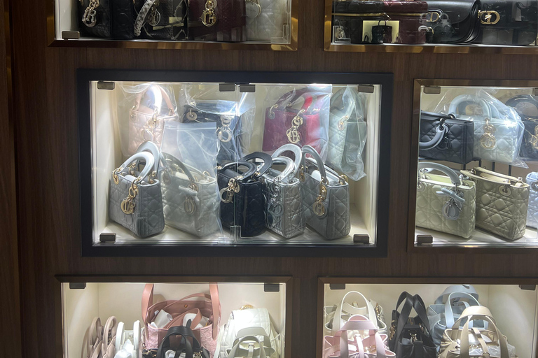 Guangzhou: Untold Markets & Local Shopping Private Tour
