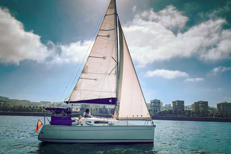 Las Palmas: Learn to sail with our sailboat. 7 hours tour